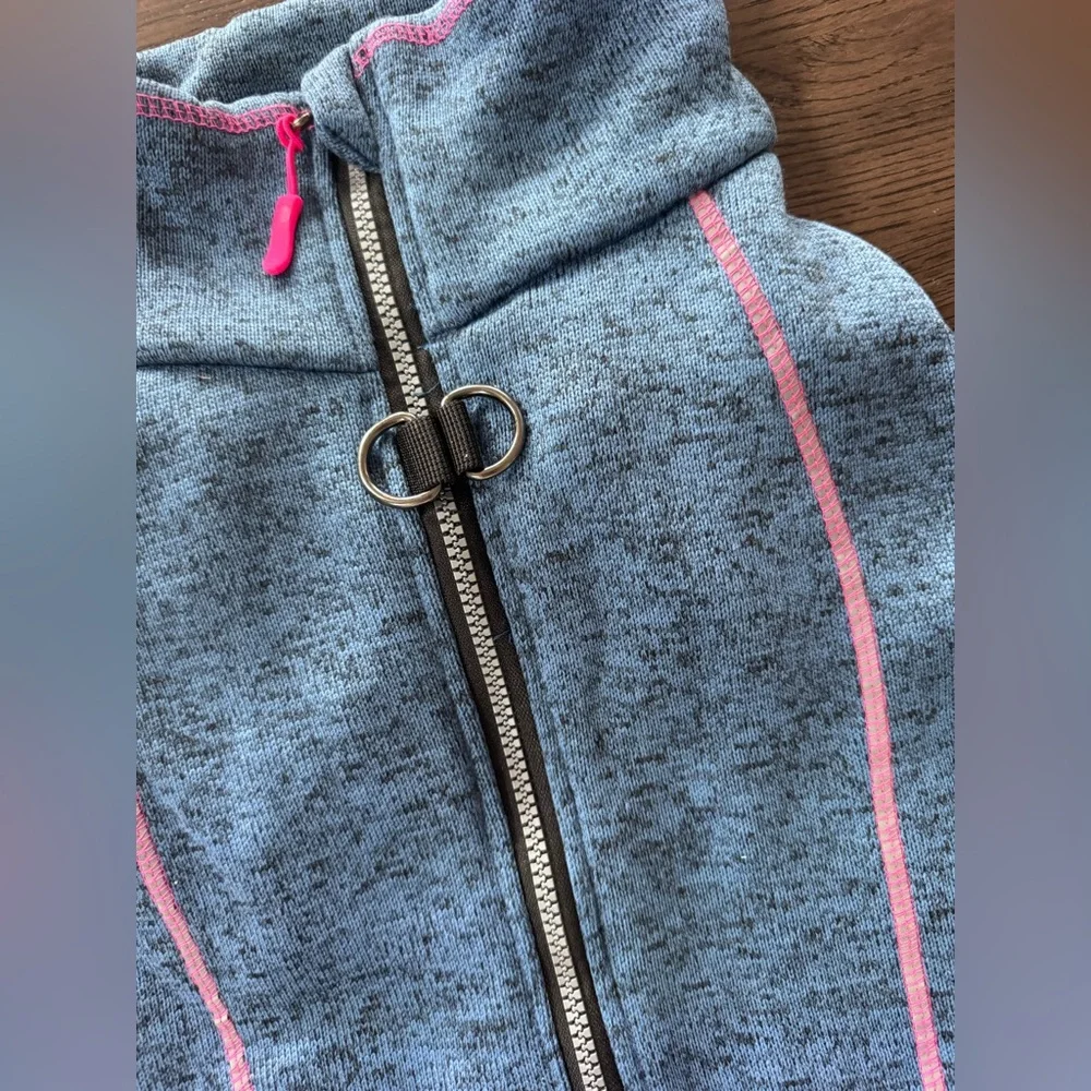 BRAND NEW 2XL Blue Dog Sweater with Reflective Pink Accents